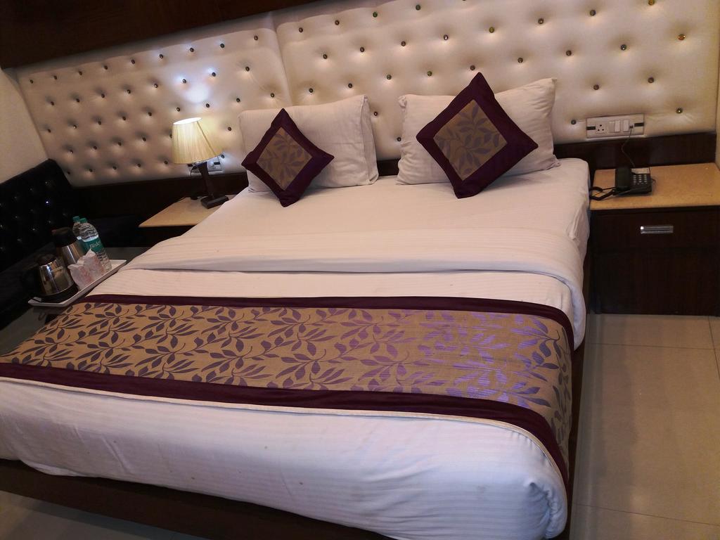Hotel Station View Opposite New Delhi Railway المظهر الخارجي الصورة
