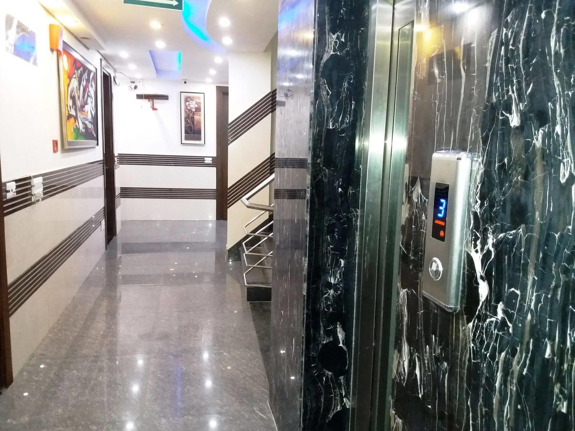 Hotel Station View Opposite New Delhi Railway المظهر الخارجي الصورة